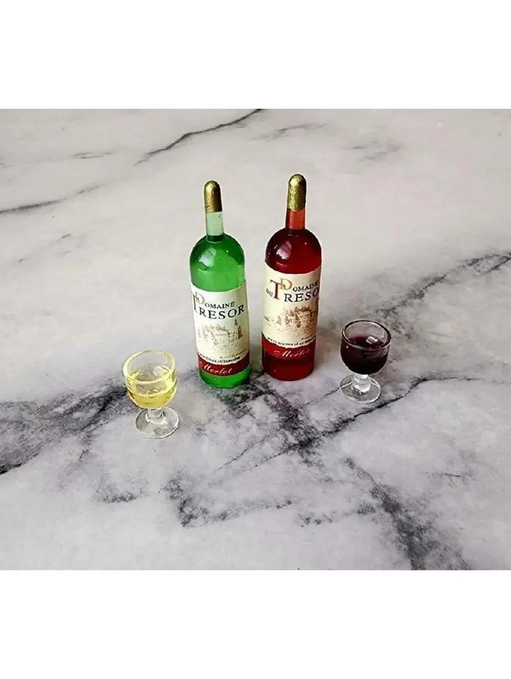 Miniature Dollhouse Wine Bottles and Glasses Set